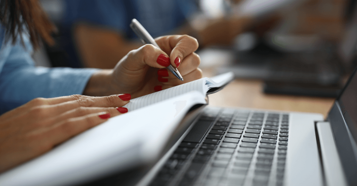 Jak przygotować opis produktu, który sprzedaje?