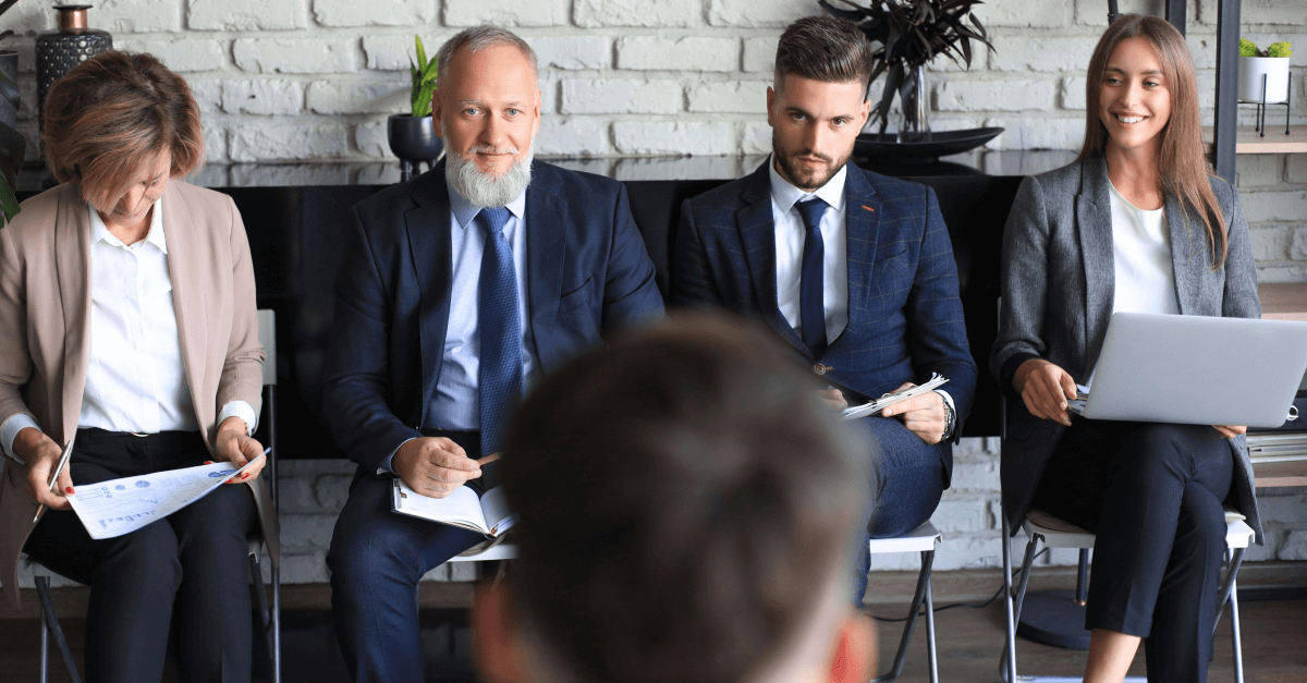 Jakich pytań rekruter nie może zadać? Jak na nie reagować?