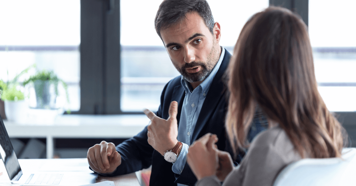 Czym jest feedback i jak dobrze go udzielać?