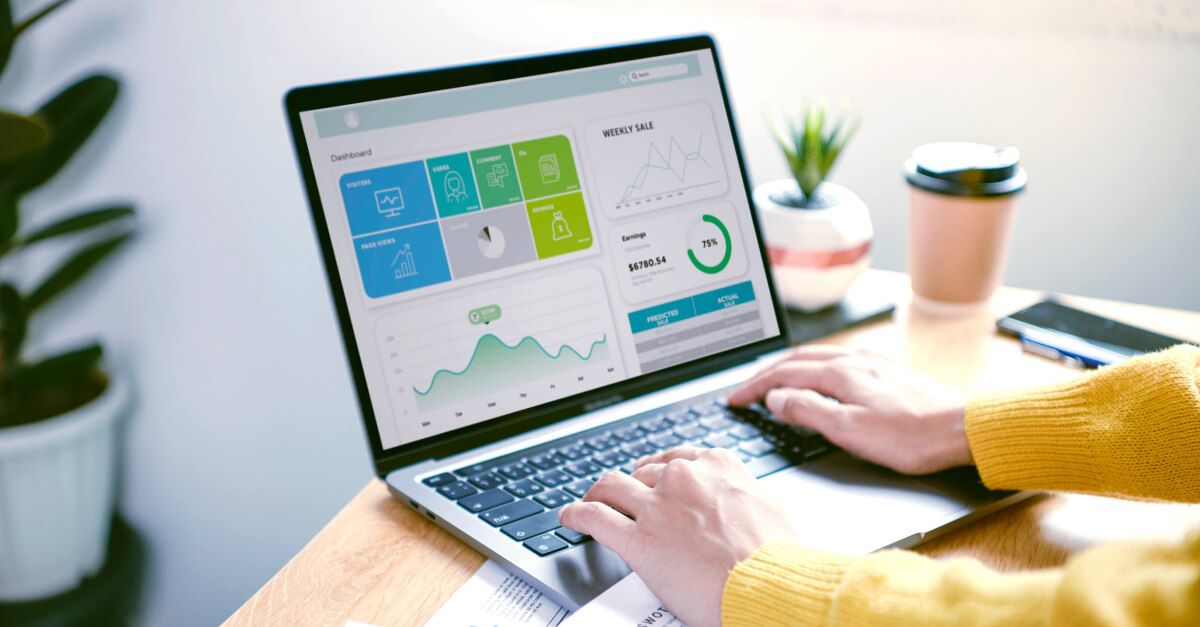 Jak zostać specjalistą SEO? Co trzeba umieć?