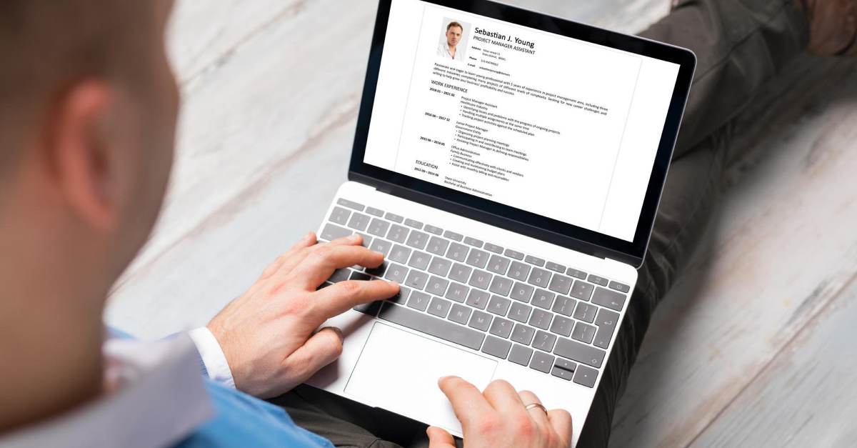 Czy kursy online się liczą? Jak dodać je do CV?