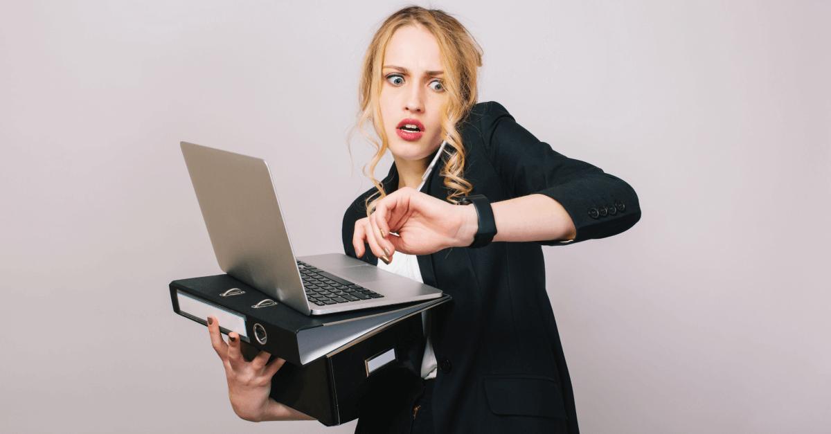 Budowanie nawyku organizacji – małe kroki do dużej zmiany