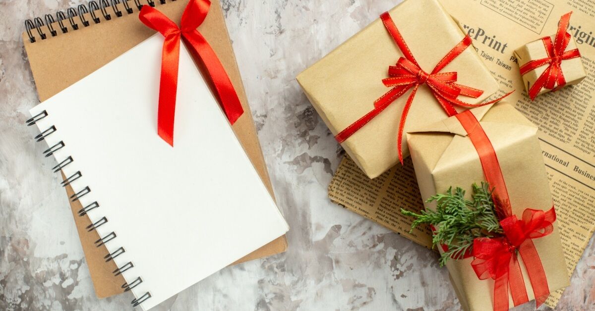 Prezenty, które inspirują i rozwijają - czyli co zamiast tradycyjnych upominków (nie tylko na święta)