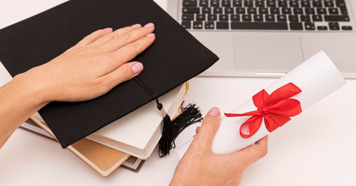 Szkolenia online z certyfikatem – dlaczego warto i kiedy mogą się przydać?