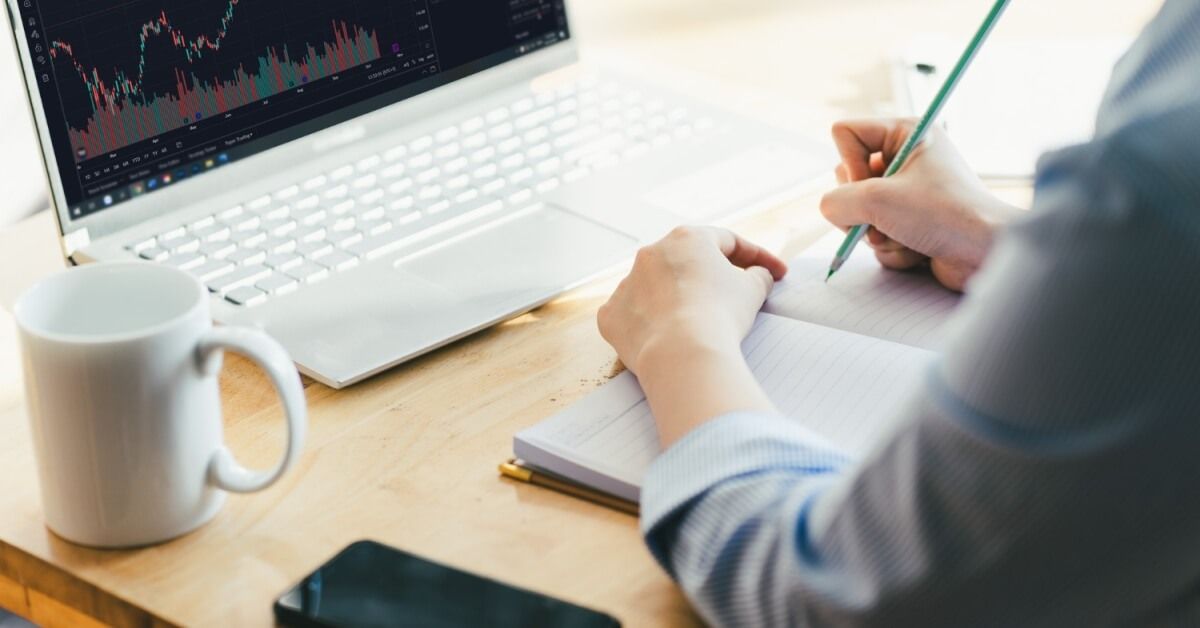 Jak nauczyć się inwestować? Praktyczny przewodnik dla początkujących